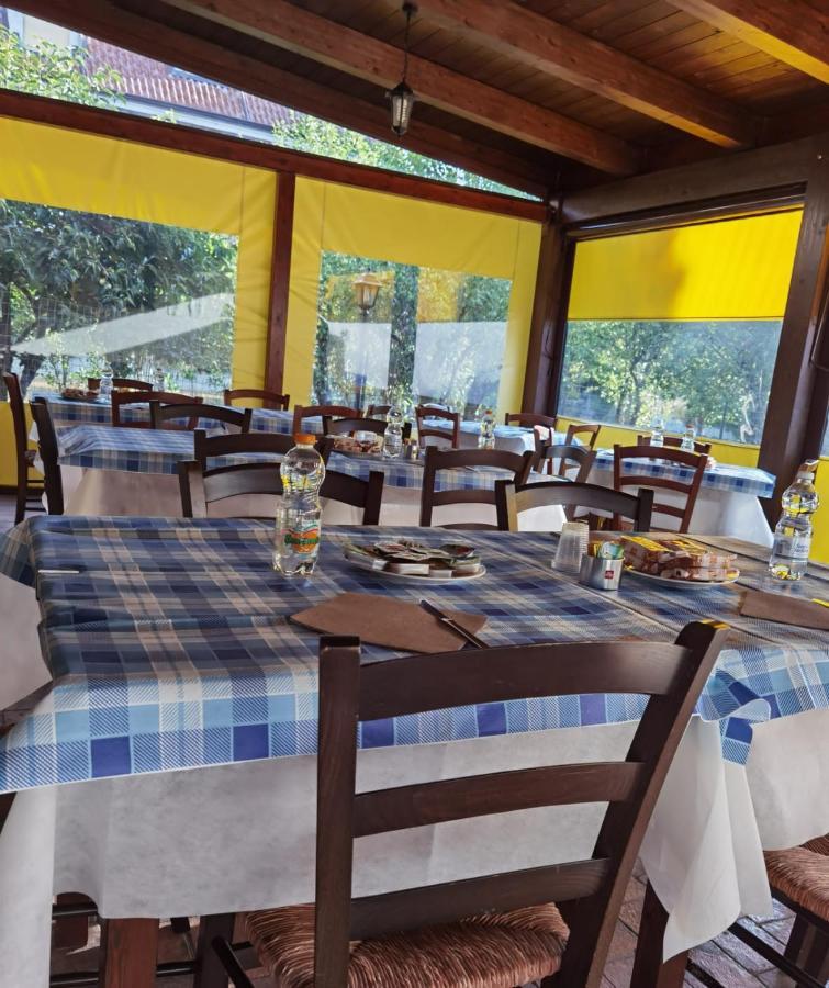Hotel Edelweiss Laino Borgo Exterior foto