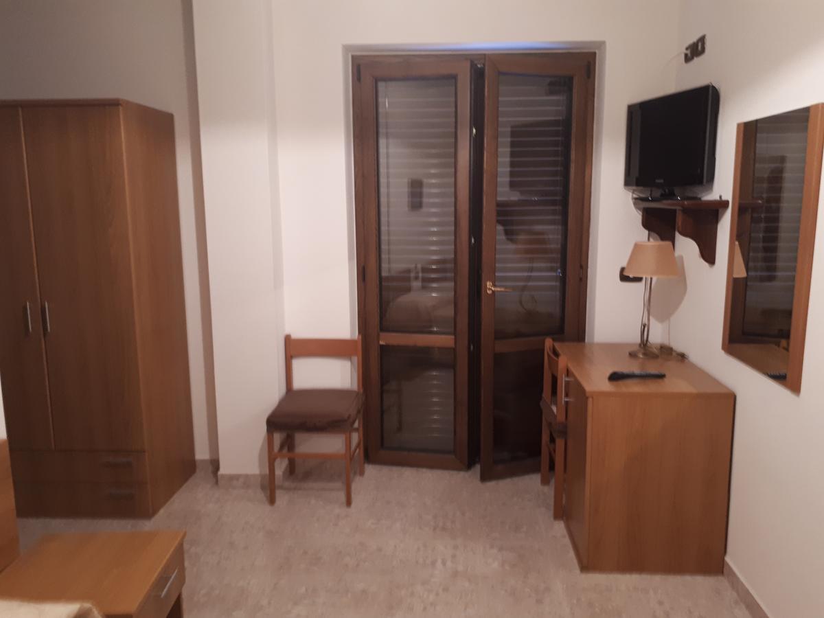 Hotel Edelweiss Laino Borgo Exterior foto